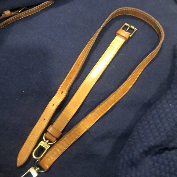 LOUIS VUITTON Replacement Vachetta Leather Shoulder Strap with LV Clasps - Picture 2 of 5